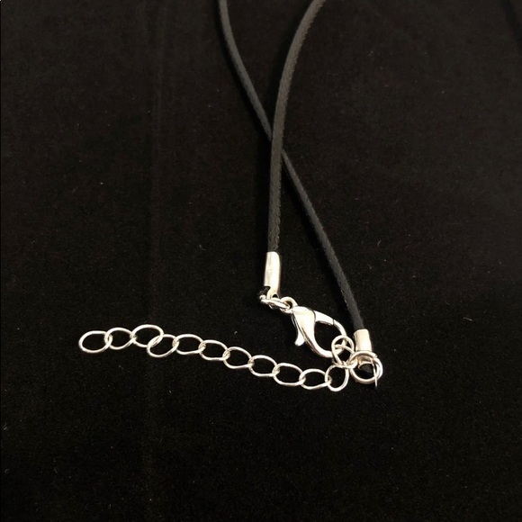 Handmade Boho Acrylic Skin Cabochon Pendant - Picture 4 of 4